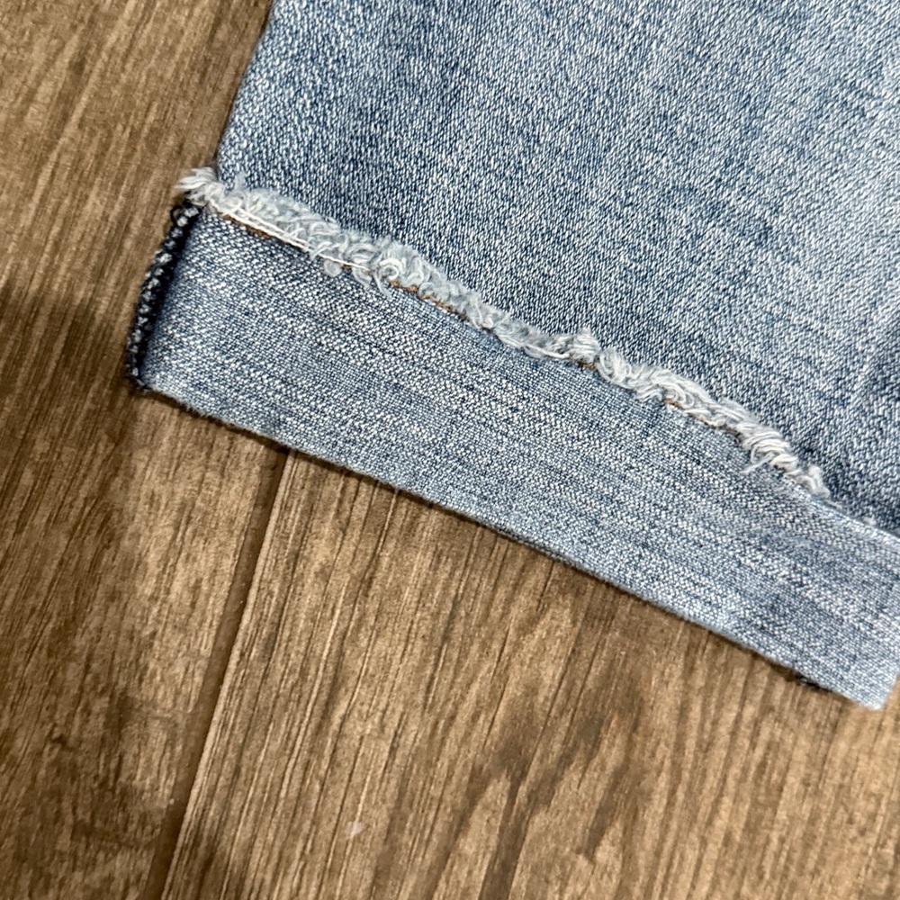 Kut from the Kloth Women's Mid Rise Distressed Crop Jeans - Picture 5 of 6